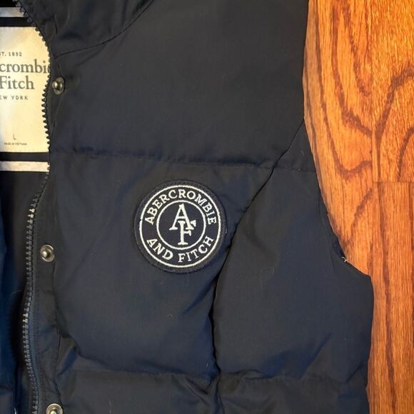 ABERCROMBIE & FITCH Navy Puffer Vest Size L - Picture 2 of 6